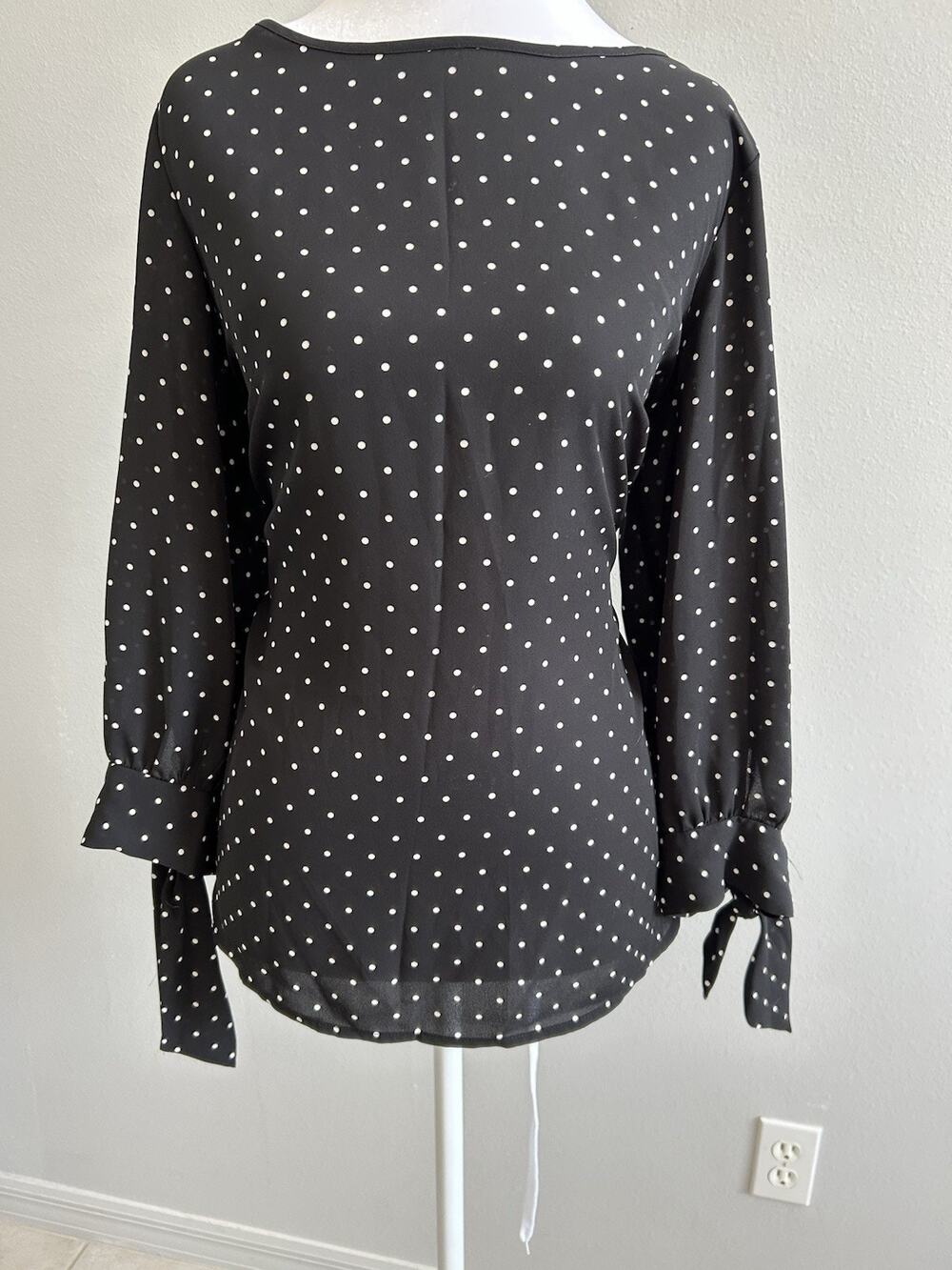 Polka Dot Travel Friendly Women’s Blouse 3/4 Sleeve Sheer Timeless Versatile Med